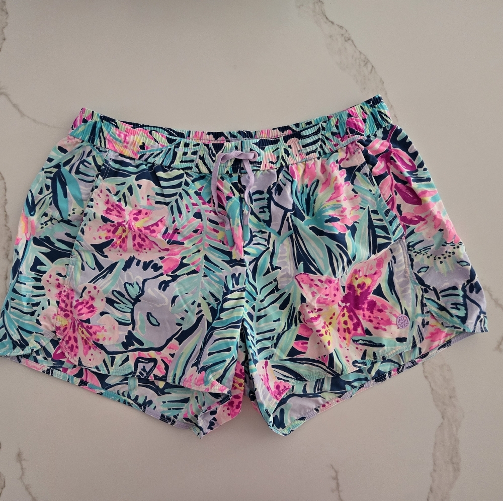 Lilly Pulitzer Run Around Shorts